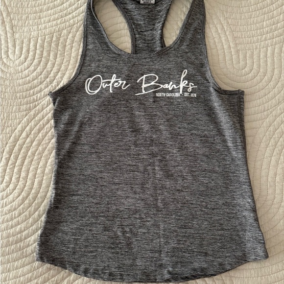 Workout tanks - Picture 4 of 4